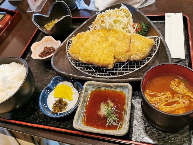 03お勧めは焼とんかつ.jpg