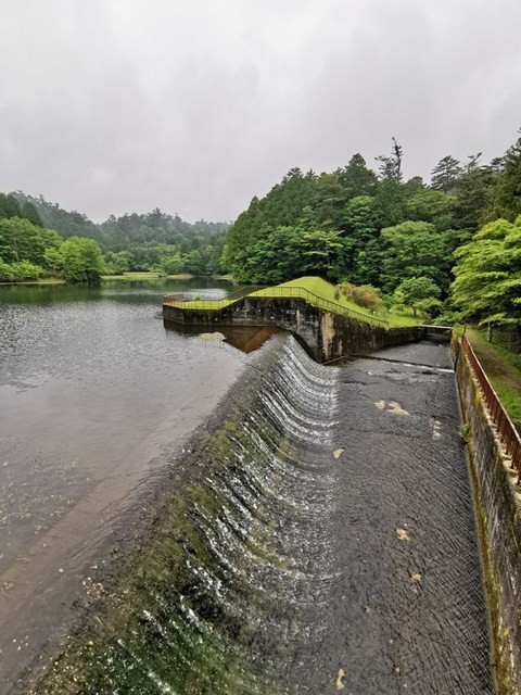 09堰止湖でした.jpg