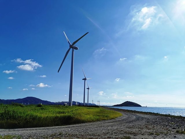 08トヨタさんの風車その２.jpg